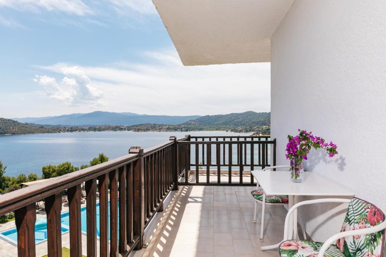Theoxenia Apartments Ormos Panagias Exterior photo