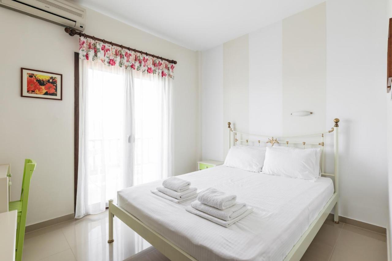 Theoxenia Apartments Ormos Panagias Exterior photo