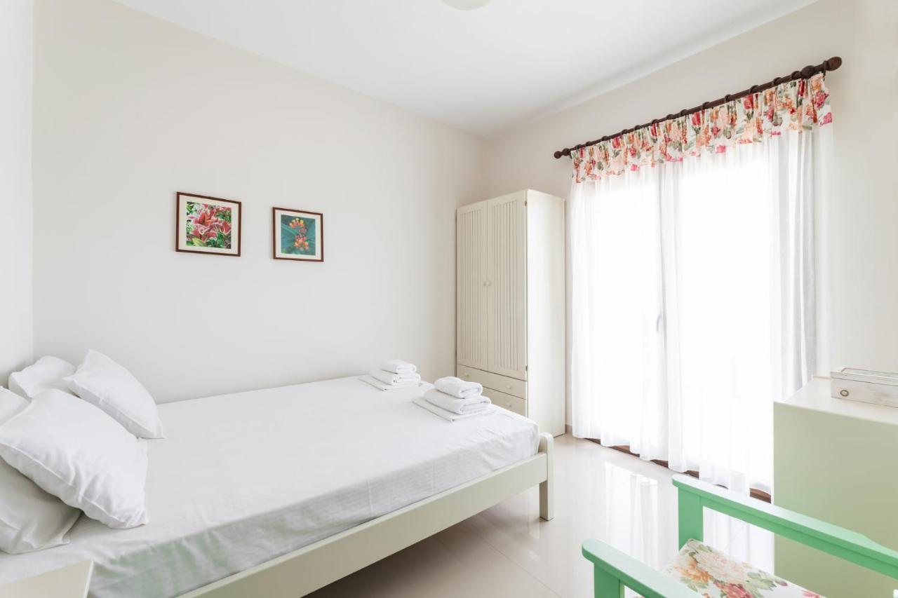 Theoxenia Apartments Ormos Panagias Exterior photo