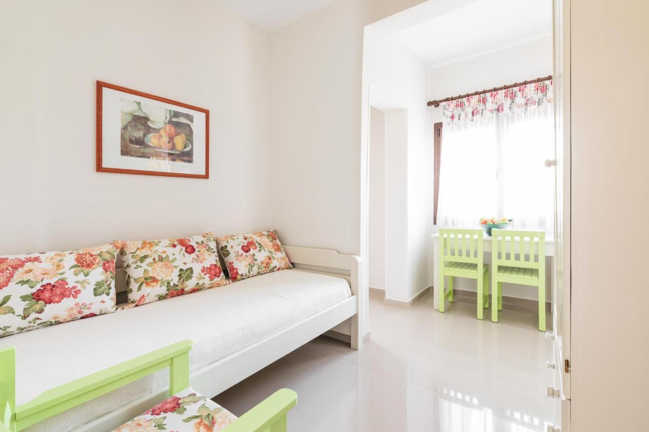 Theoxenia Apartments Ormos Panagias Exterior photo