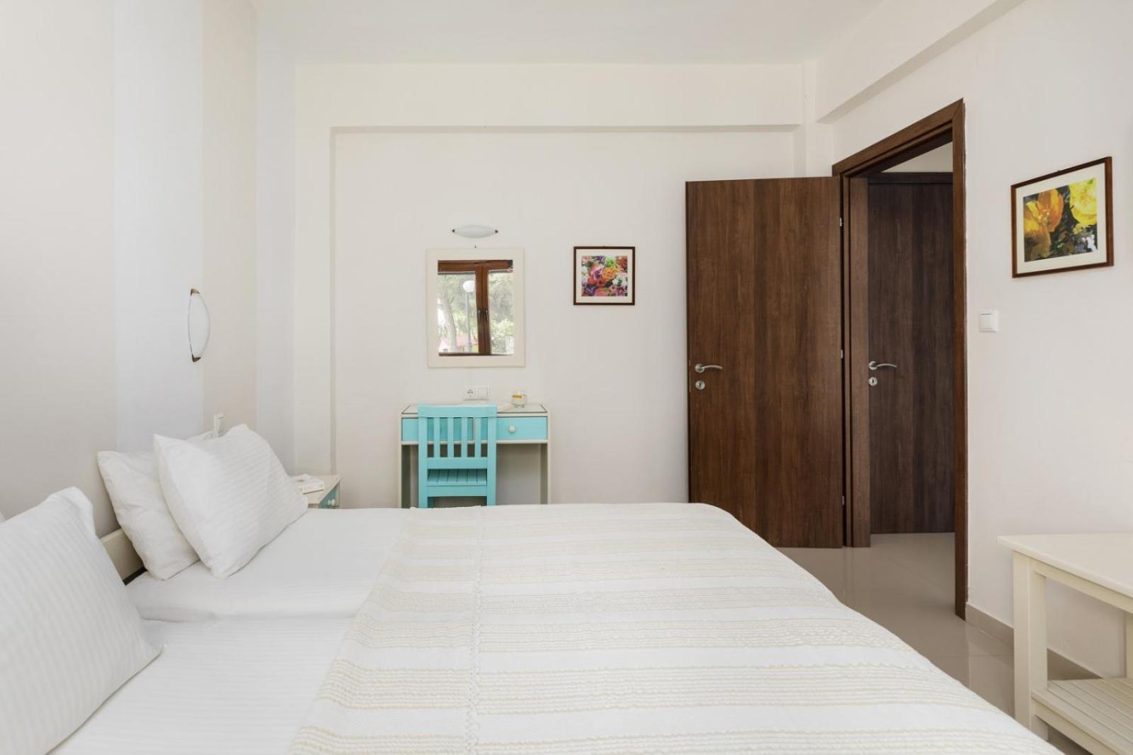 Theoxenia Apartments Ormos Panagias Exterior photo